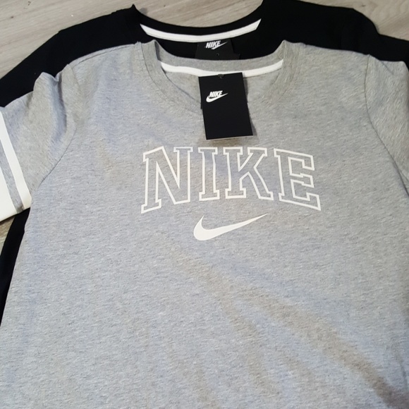 Nike - Picture 3 of 3